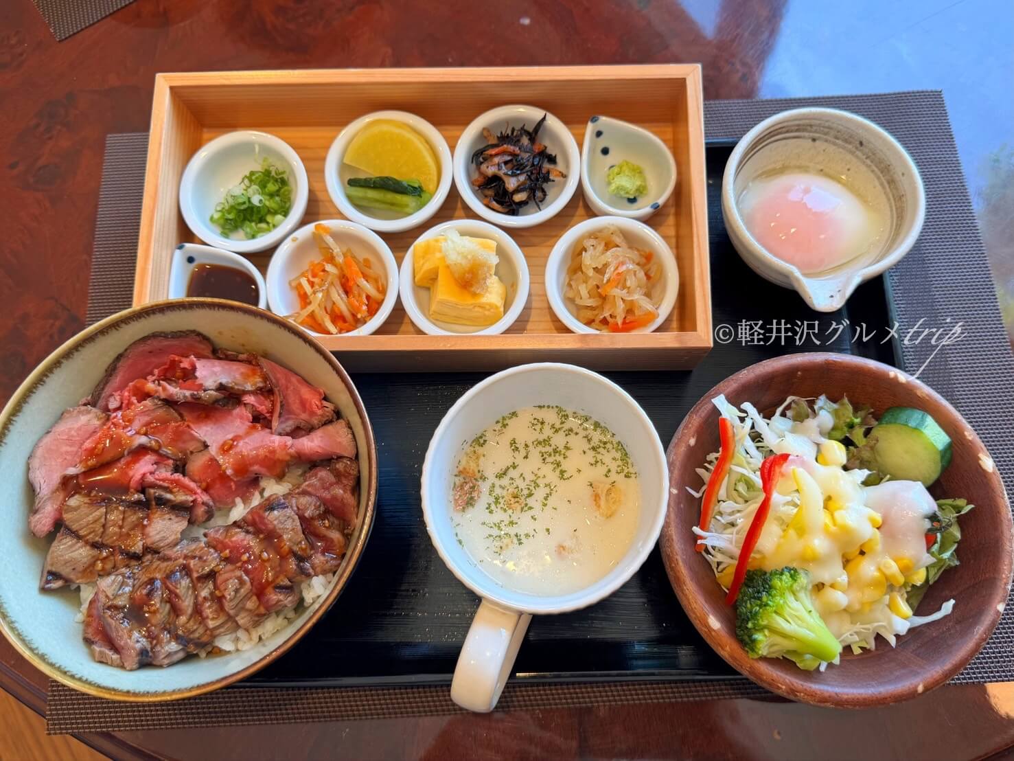 実食《Ogiyoshi十十》ホテルベルリネッタ軽井沢で蓼科牛もも肉のローストビーフ＆ステーキ（軽井沢グルメtrip）