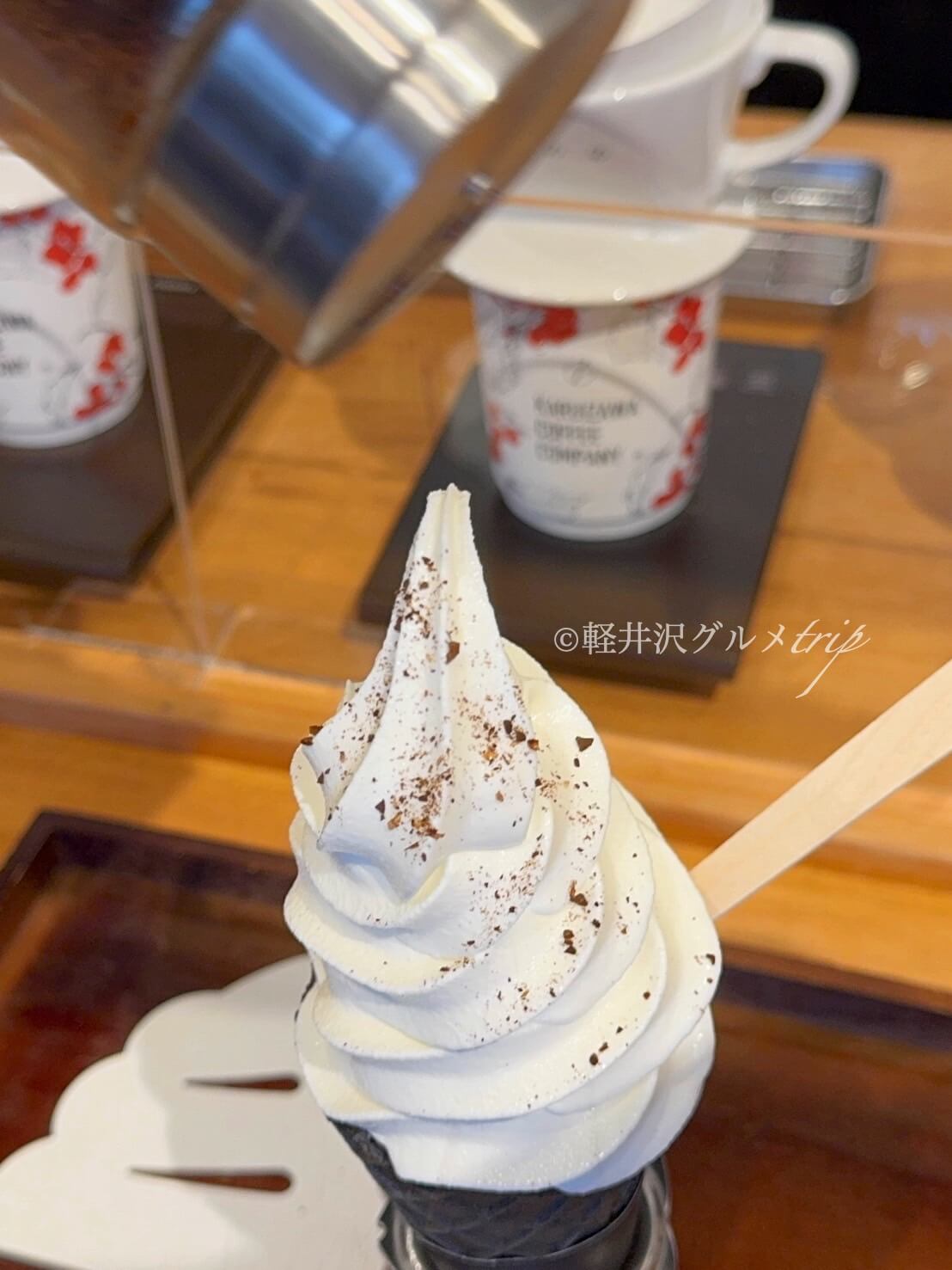 実食《軽井沢コーヒーカンパニー》白いコーヒーソフトクリーム！期間限定の宇治抹茶メニューも！