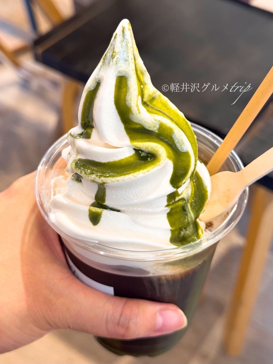 実食《軽井沢コーヒーカンパニー》白いコーヒーソフトクリーム！期間限定の宇治抹茶メニューも！