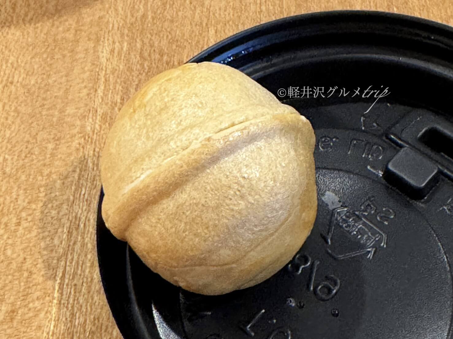 実食《うずらコーヒー （UZURA COFFEE）》西軽井沢ホテル アトリエ・ブルゥ1階！花岡の「くるみるく」も